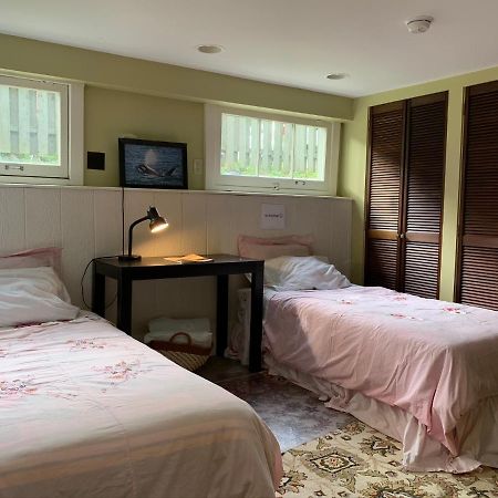 Comfy Sunny Room Near U-District And Downtown Seattle Exterior photo